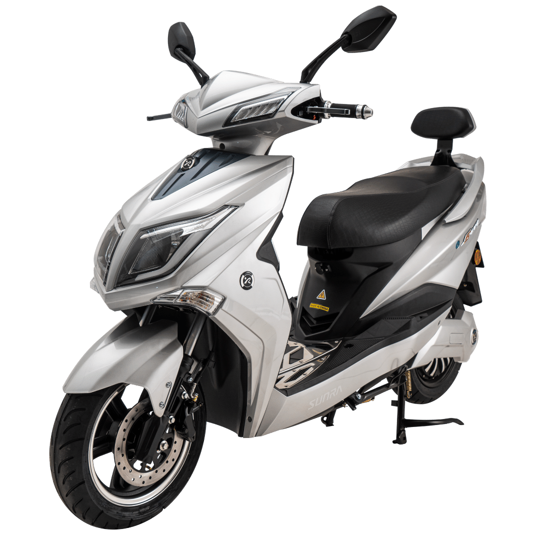 Ηλεκτρικό scooter Hawk της EMW σε λευκό χρώμα. Μετωπική όψη. (img 4)