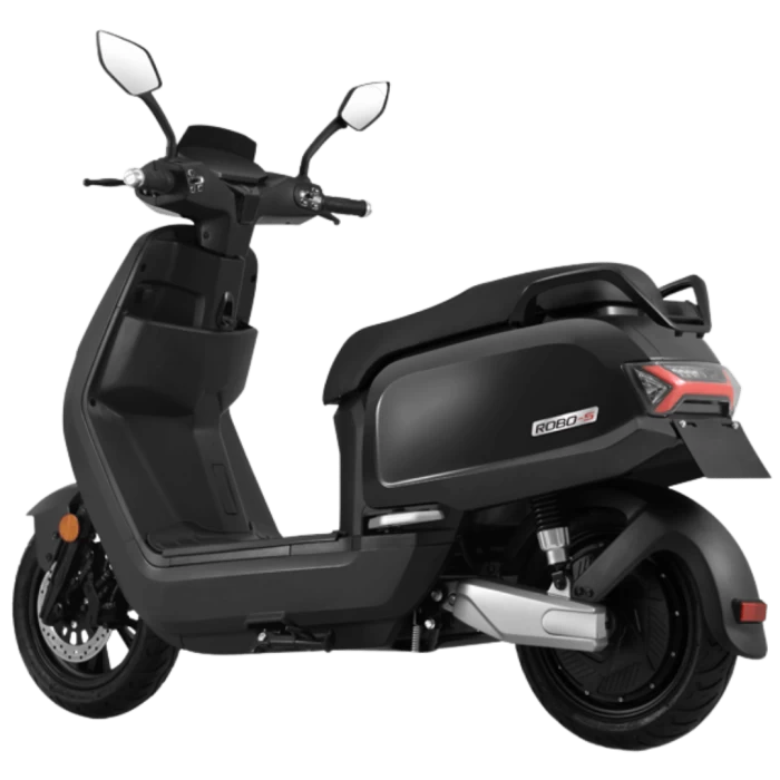 Ηλεκτρικό scooter Robo S Maxi 3000W της EMW σε μαύρο χρώμα. 