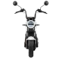 Miku Max Ηλεκτρικό Scooter σε λευκό χρώμα. Εμπρόσθια όψη.