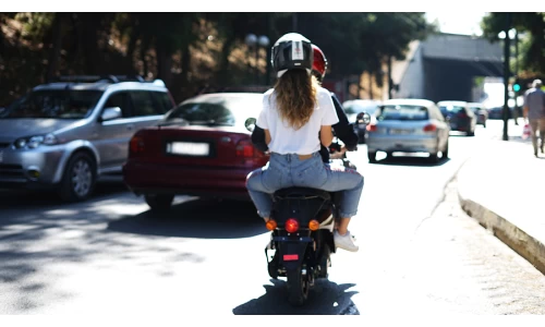 Φυτρώνουν σαν τα…μανιτάρια τα ηλεκτρικά μηχανάκια